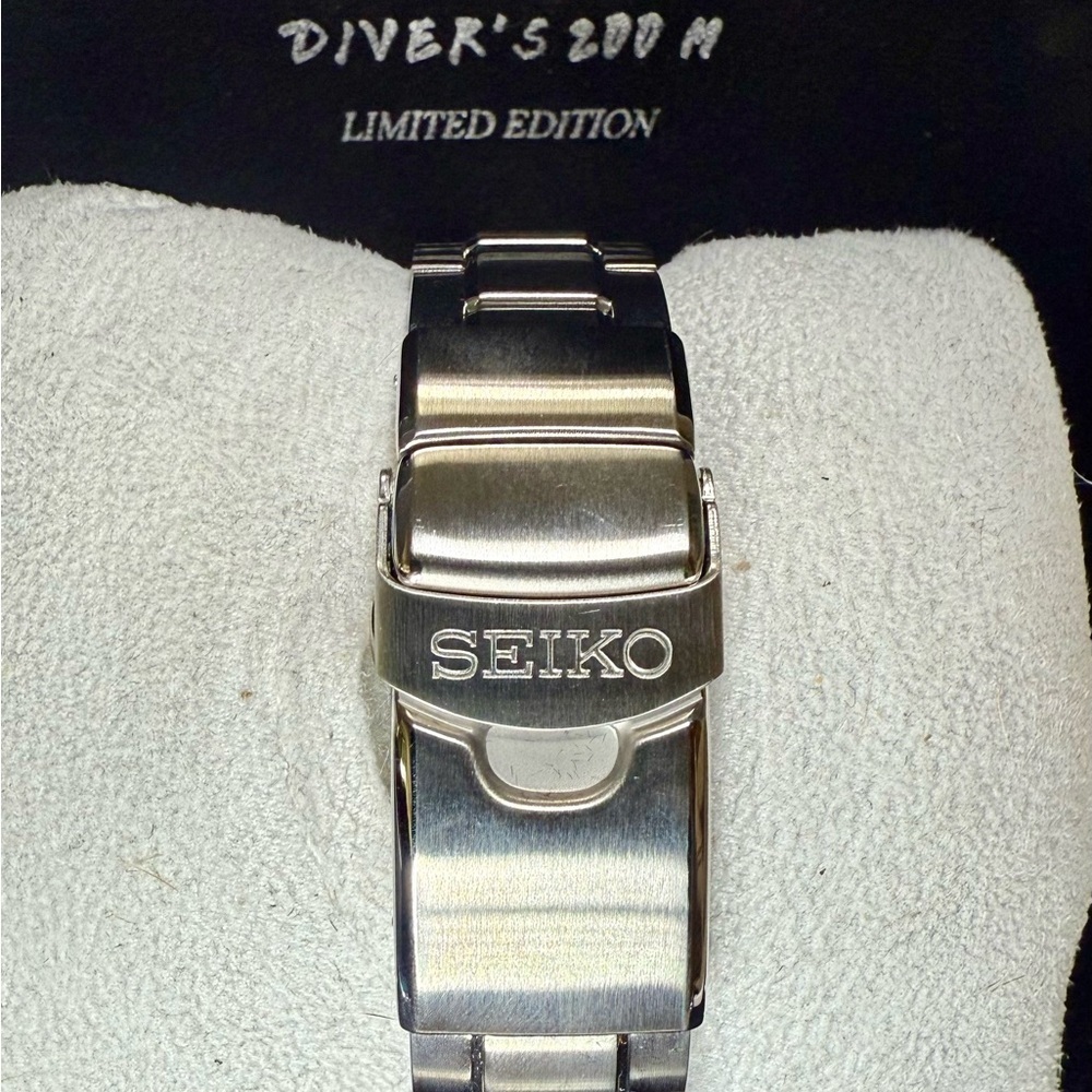 Seiko “Silver Sumo” Date Silver Dial Auto Mens Classic Watch *Limited Edition* - Picture 6 of 7